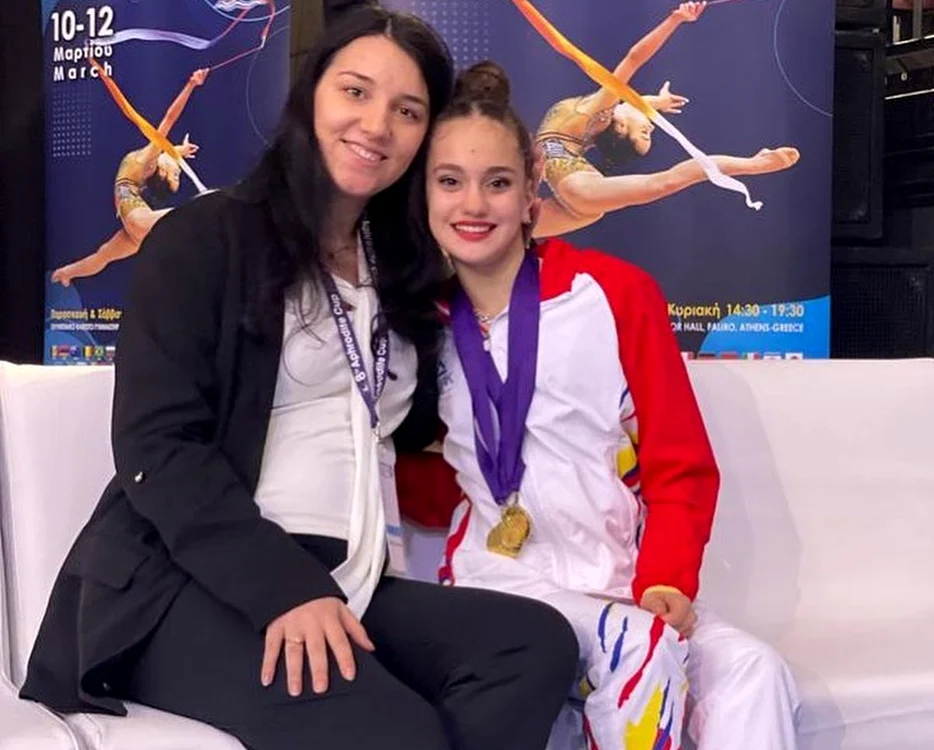 Amalia Lică, alături de antrenoarea ei, Adriana Mitroi (FOTO: Facebook/ Irina Deleanu)