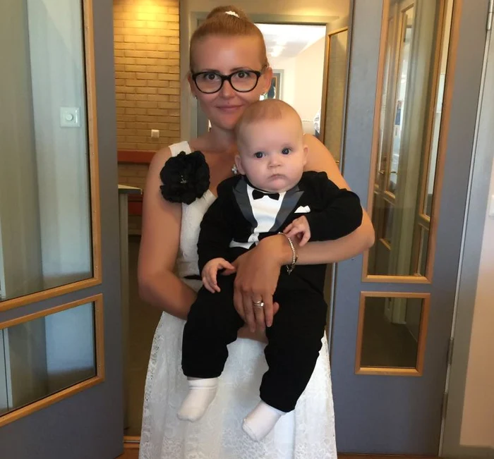 Soţia lui Tony Poptămaş şi băieţelul de cinci luni al celor doi