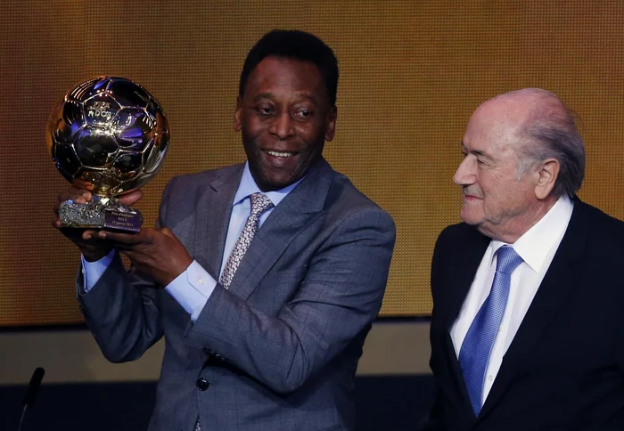 Pelé, câştigătorul Balonului de Aur de onoare FOTO Reuters