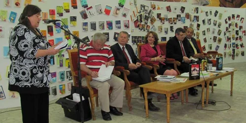 Ediţia a XX-a a salonului de carte a fost dedicată scriitorilor ialomiţeni 