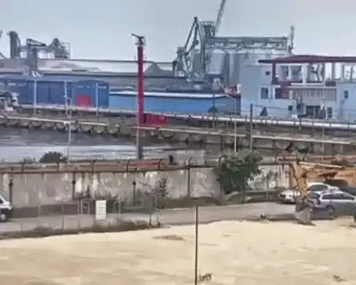 GIF Explozie dronă