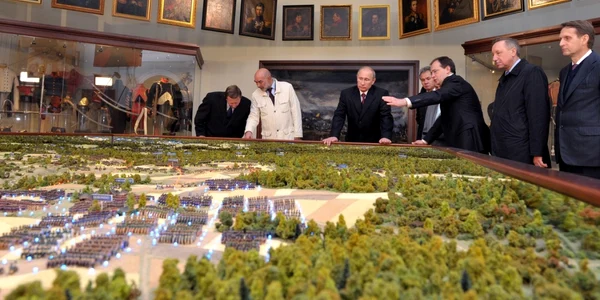 Vladimir Putin la muzeul dedicat Bătăliei de la Borodino FOTO Profimedia