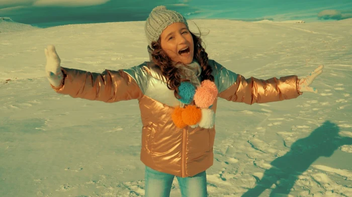 Miriam Stoica are doar 10 anișori și este foarte talentată