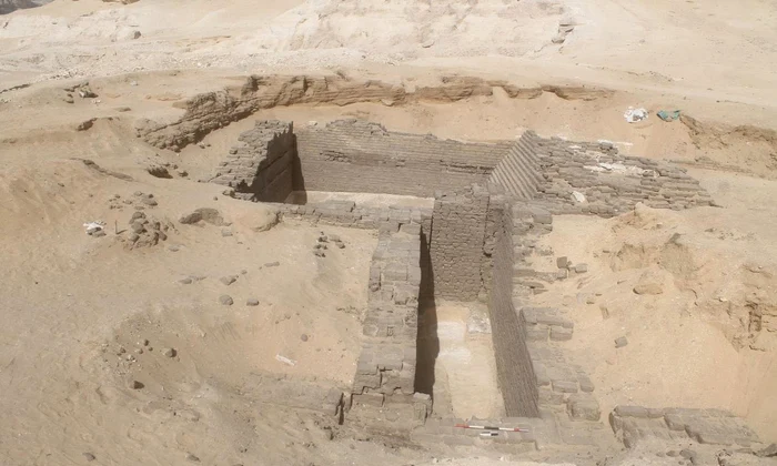 Descoperiri arheologice pe platoul Jabal al-Tayr din Egipt (© Facebook / Ministry of Tourism and Antiquities)