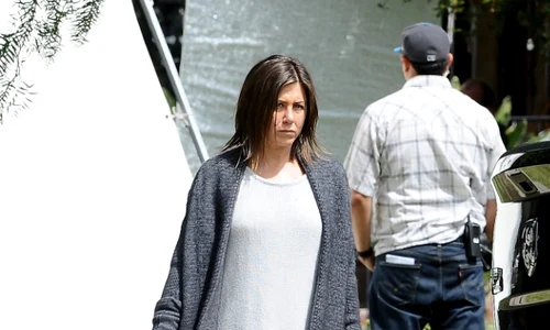 jennifer aniston cake no makeup 0 jpeg