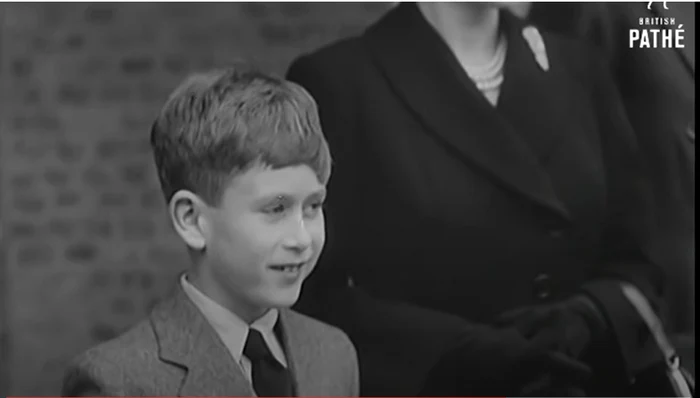 Când era elev la Gordonstoun, Charles (foto) era protejat de Welf. FOTO captură British Pathe 