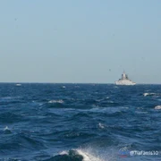 Petrolier rusesc escortat prin Canalul Mânecii FOTO @TiaFarris10 jfif