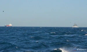 Petrolier rusesc escortat prin Canalul Mânecii FOTO @TiaFarris10 jfif