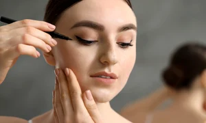machiaj  sursa foto   Shutterstock jpg