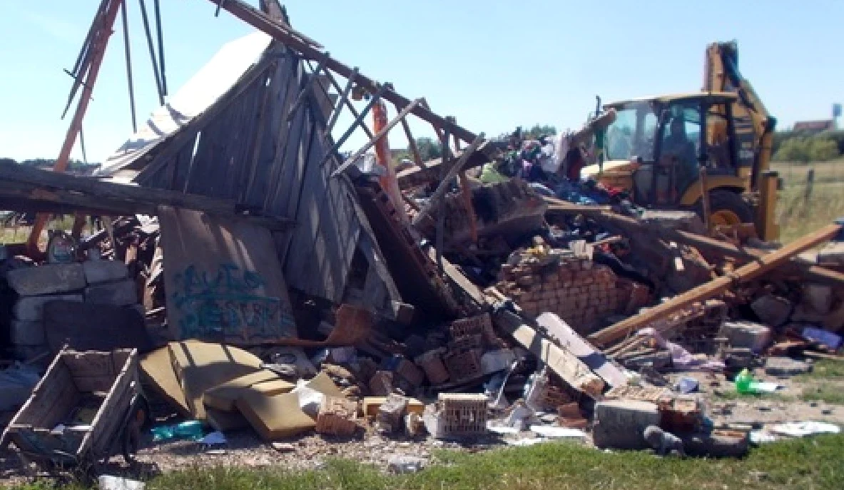 Clădirile au fost demolate cu autorizație, dar încă există în documente FOTO Arhivă