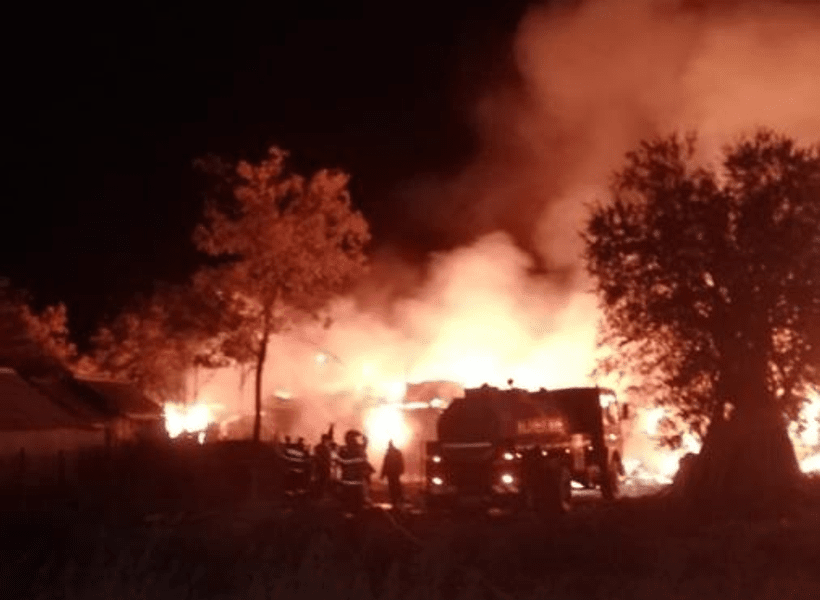 Incendiu în Ialomița. Gospodărie din Munteni Buzău făcută scrum