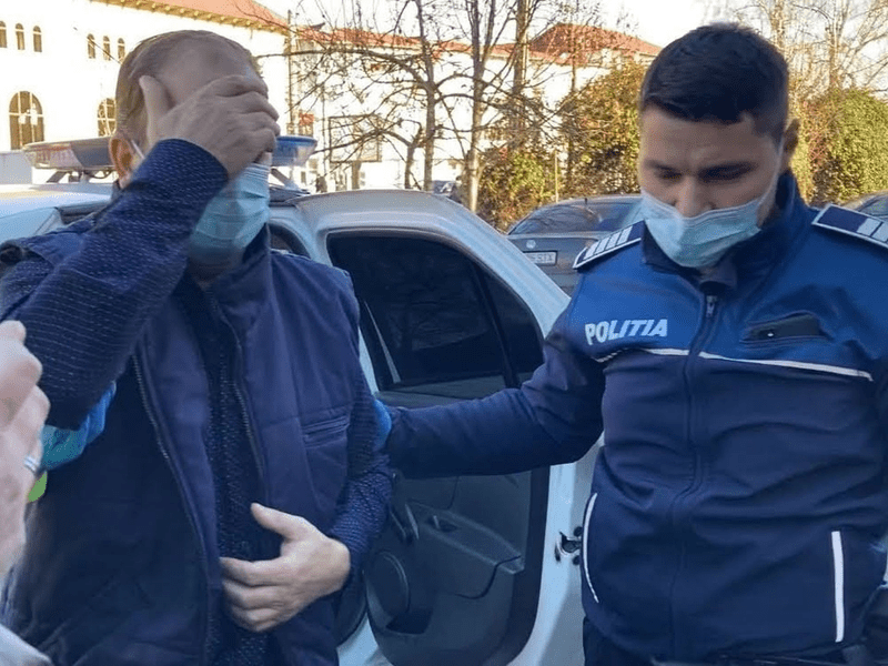 Primarul din Argeș acuzat că a dat foc primăriei a cerut expertiză psihiatrică. Ce speră să obțină edilul