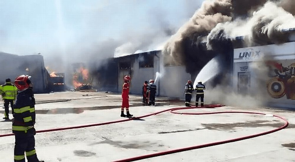 Cauza unui incendiu care a ruinat șapte afaceri, dezvăluită de un general de brigadă 