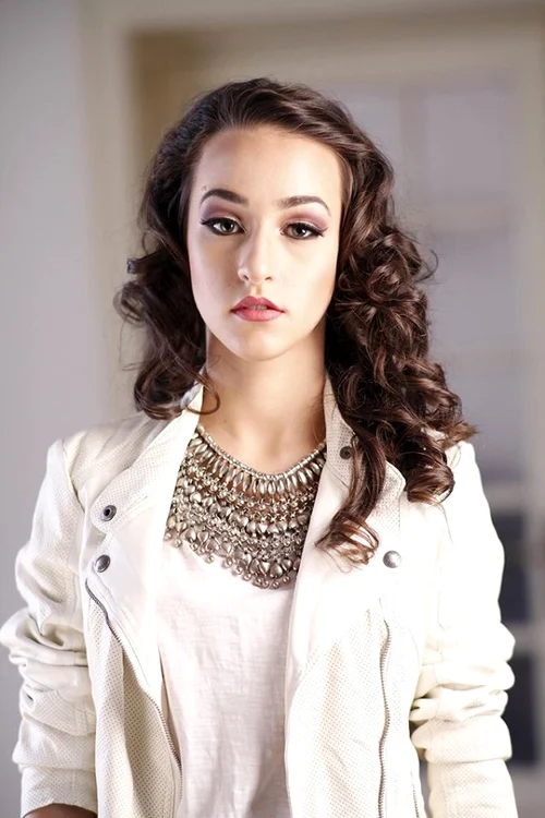 Maria Alexandra Florea, zisă şi Miss MaryFoto: Facebook