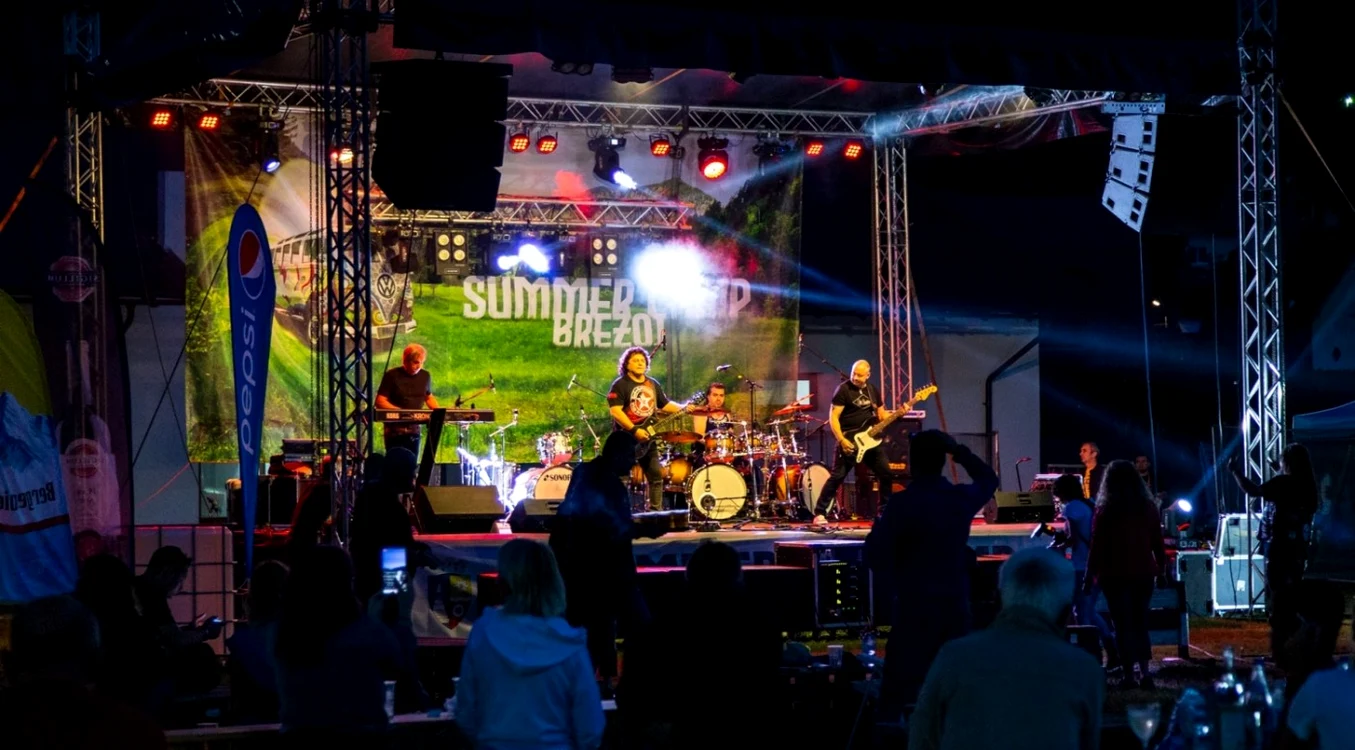 „Summer Camp Brezoi” Vâlcea - destinaţie de vacanţă Foto Live Summer Camp Brezoi 2020