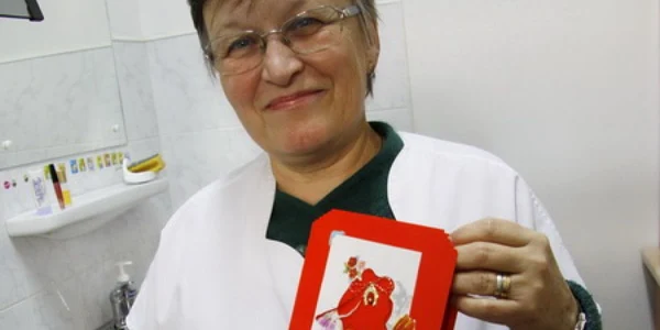 Marilena Brăila face cu mare pasiune felicitări.