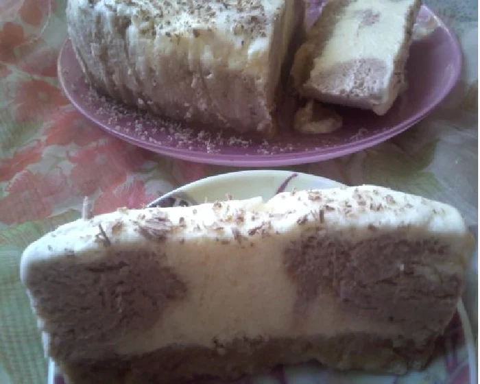 
    Tort de îngheţată  