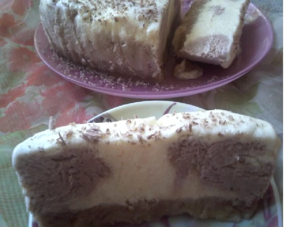 
    Tort de îngheţată  