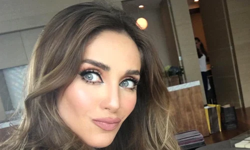 anahi insarcinata pentru prima oara jpeg