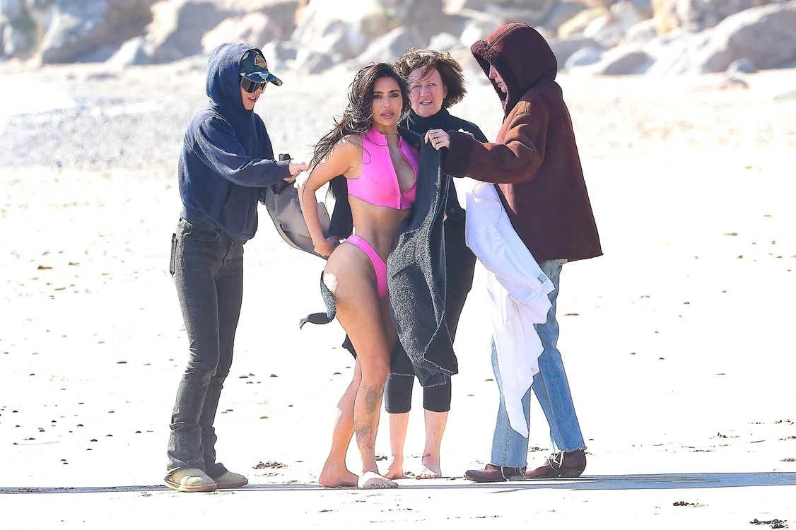 Kim Kardashian pe plajă, Profimedia (6) jpg
