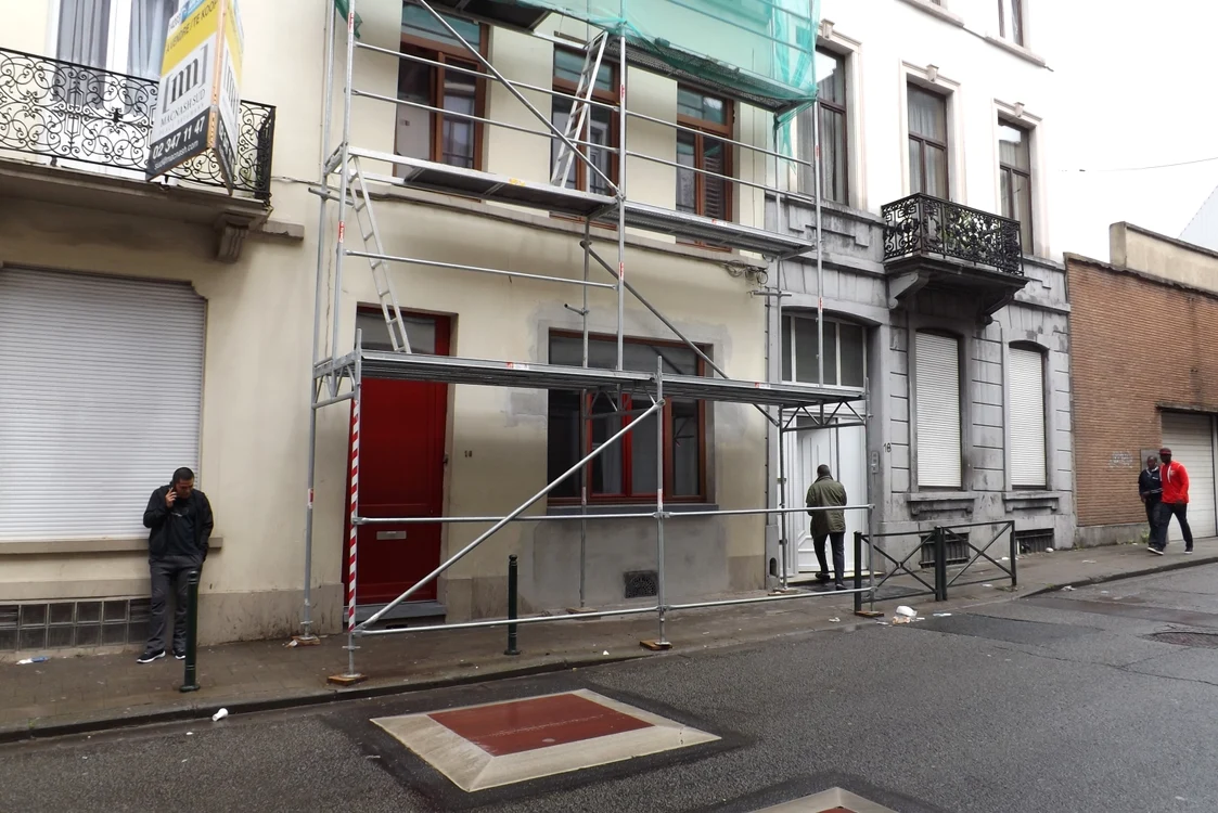 Aşa arată una dintre moscheile radicale din cartierul situat în capitala Belgiei