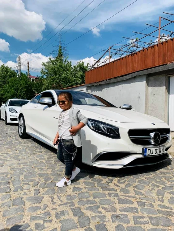 Prinţişorul Wylly, şofer de ocazie pentru bolidul de lux al tatălui său