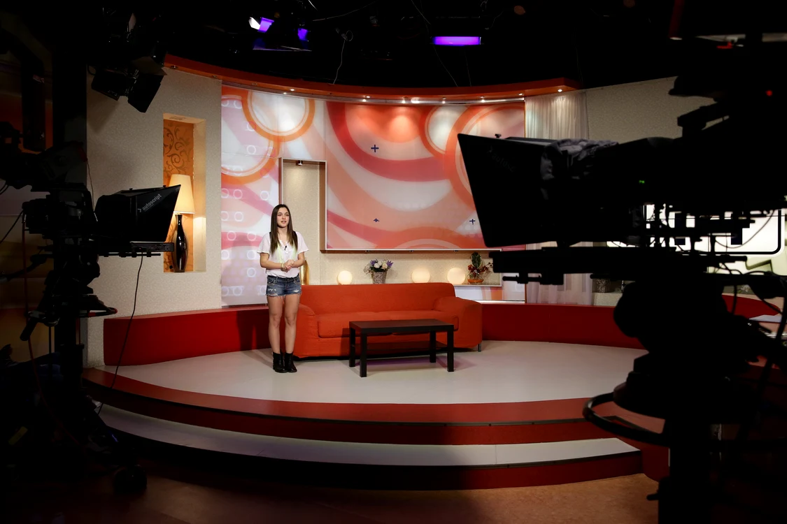 Alexia Eram, Foto Pro TV