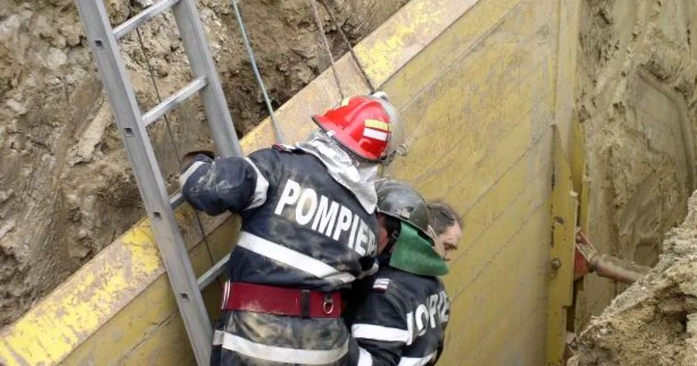 Cand a fost scos din şanţ muncitorul nu mai dădea semne de viaţă