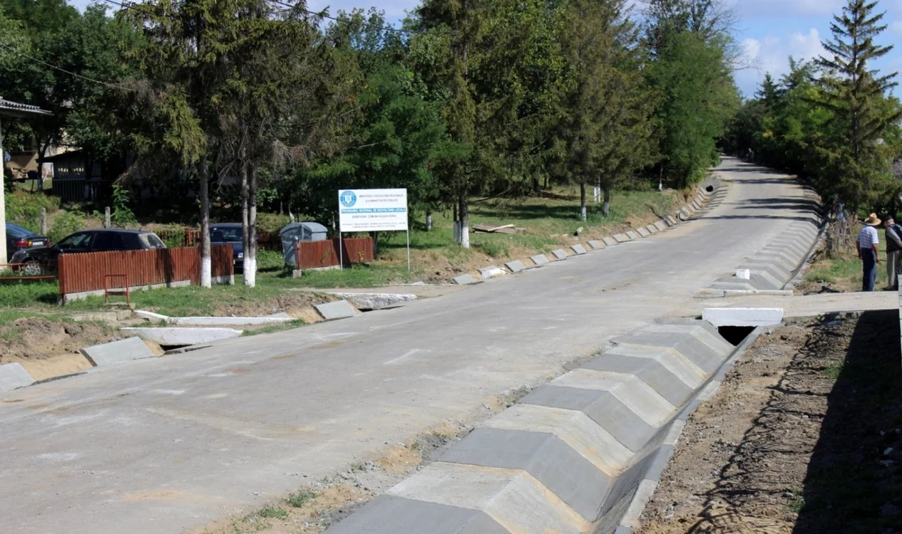 Toate drumurile au fost asfaltate FOTO Comuna Hilişeu Horia