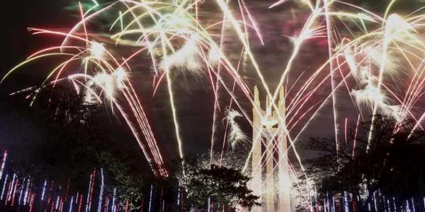 Cum e sarbatorit Anul Nou 2021 la Manila Filipine FOTO EPA-EFE