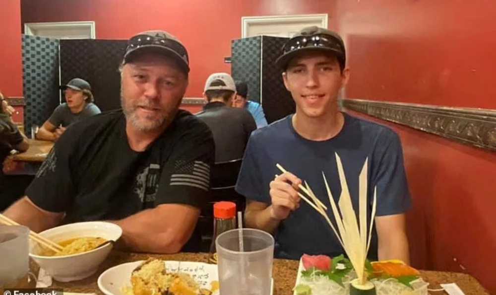 Un caz care zguduie America. Ce l-a împins pe Tyler Robinson să-l ucidă pe Charlie Kirk? Povestea studentului „rătăcit ideologic” crescut într-o familie MAGA