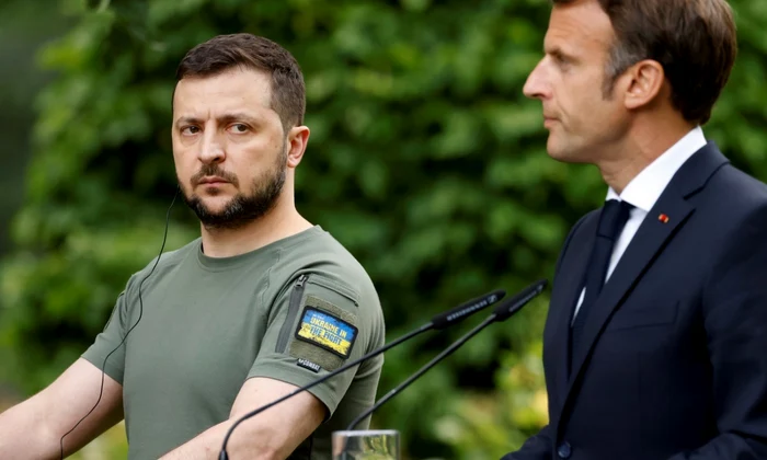 Emmanuel Macron şi Volodimir Zelenski FOTO EPA-EFE