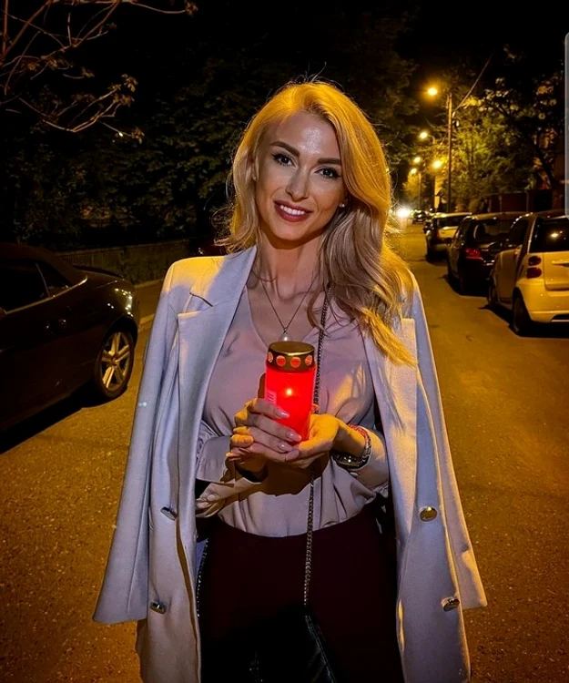 
    2001Trupa André, manageriată de Săndel Bălan,  are în palmares o performanţă greu de  egalat: 4 Discuri de Platină şi unul de Aur,  pentru cele 1.200.000 de albume vândutefoto: Mediafax  