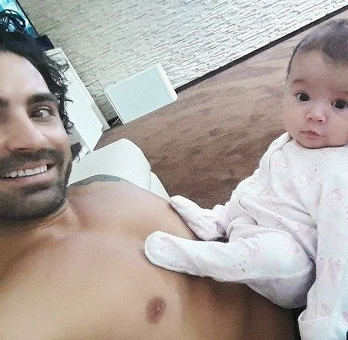 Pepe este foarte mândru de cele două fiice ale sale, Rosa și MariaFOTO: Arhiva personală