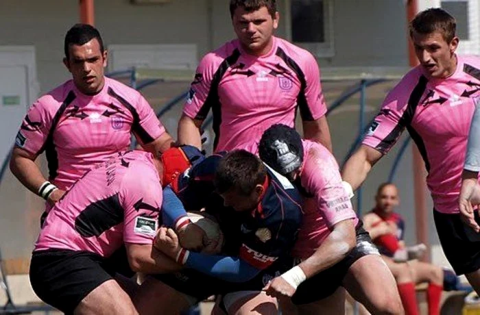 O parte dintre elevii arădeni spun că ei merg la meciurile de rugby FOTO arhivă