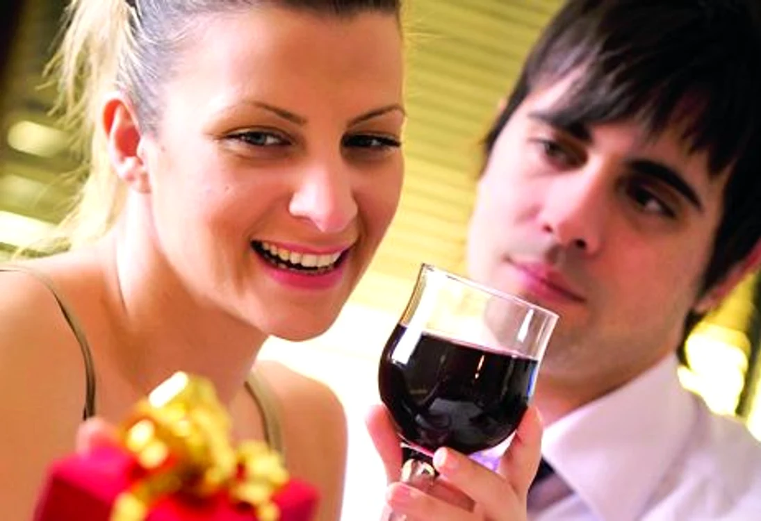 Un cadou şi o  cină romantică  sunt binevenite