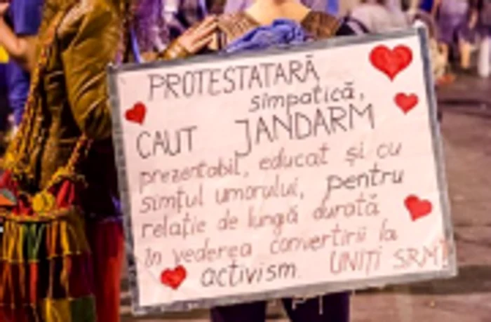 Piaţa Universităţii, septembrie 2013 - Protest împotriva proiectului de la Roşia Montană FOTO Cătălin Georgescu