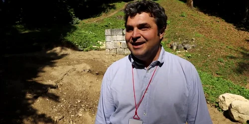 613b868d5163ec42711679a1 jpg