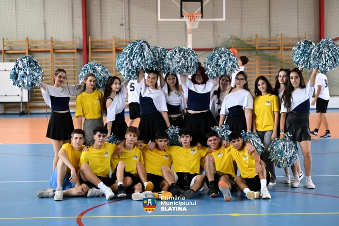 Câștigătorii competiției de baschet - echipa CNRG  FOTO: Primăria Municipiului Slatina