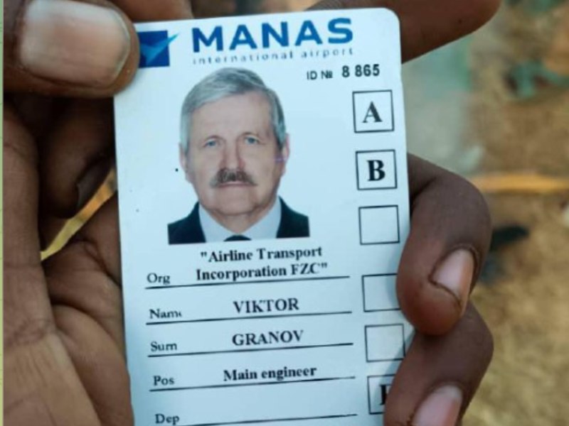 Legitimația unui pilot rus a fost găsită printre rămășițele avionului doborât în Sudan. Legăturile cu traficanții de arme
