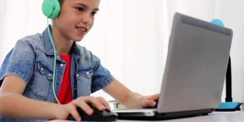 copil gaming foto shutterstock