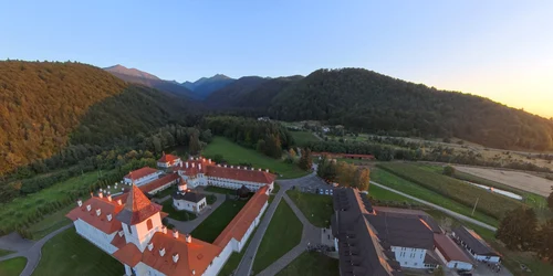 Mănăstirea Sâmbăta de Sus  Foto Daniel Guță, ADEVĂRUL jpg