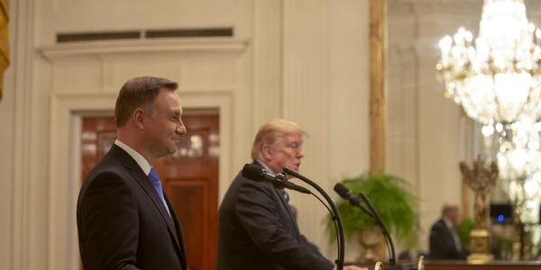 Presedintele american Donald Trump si omologul sau polonez Andrzej Duda int-ro conferinta de presa la Casa Alba FOTO EPA-EFE 
