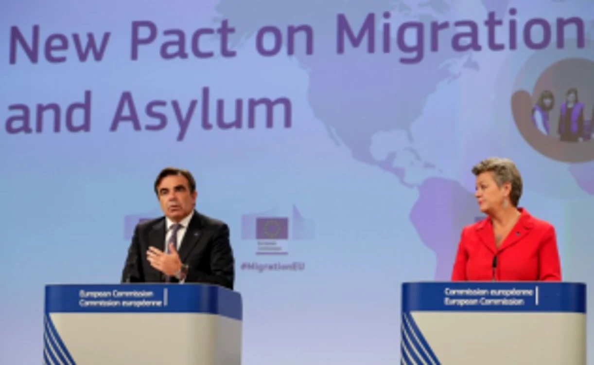 Comisarii europeni Margaritas Schinas
şi Ylva Johansson, conferinţă de presă pentru prezentarea noului Pact
asupra migraţiei şi azilului