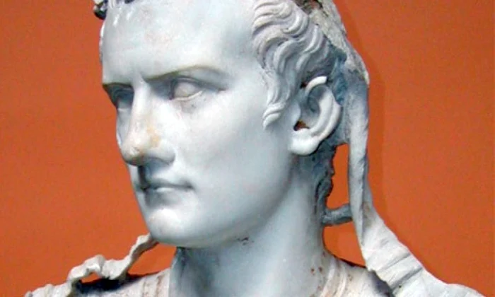 Nebunia împăratului Caligula jpeg