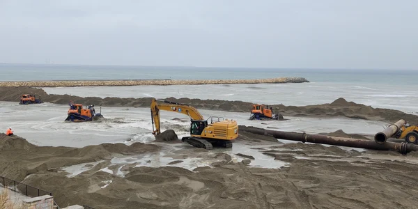 Lucrări largire plaja Eforie Sud Foto Calin Gavrilas jpg