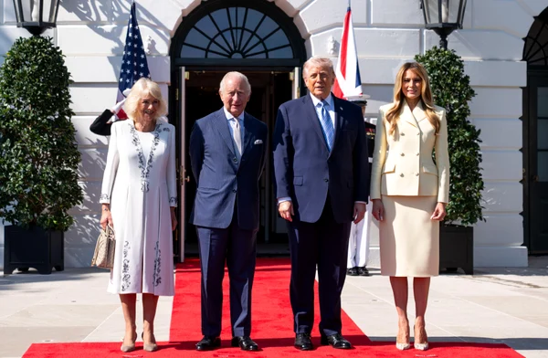 Regele Charles și Regina Camilla alături de Donald și Melania Trump, aprilie 2026, profimedia 1094868925 jpg