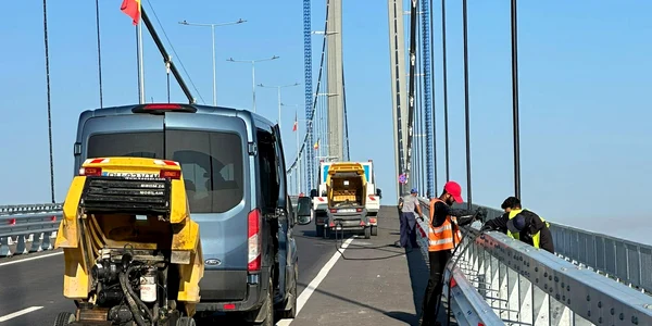 suruburi verificare pod braila foto Faceb CNAIR jpg