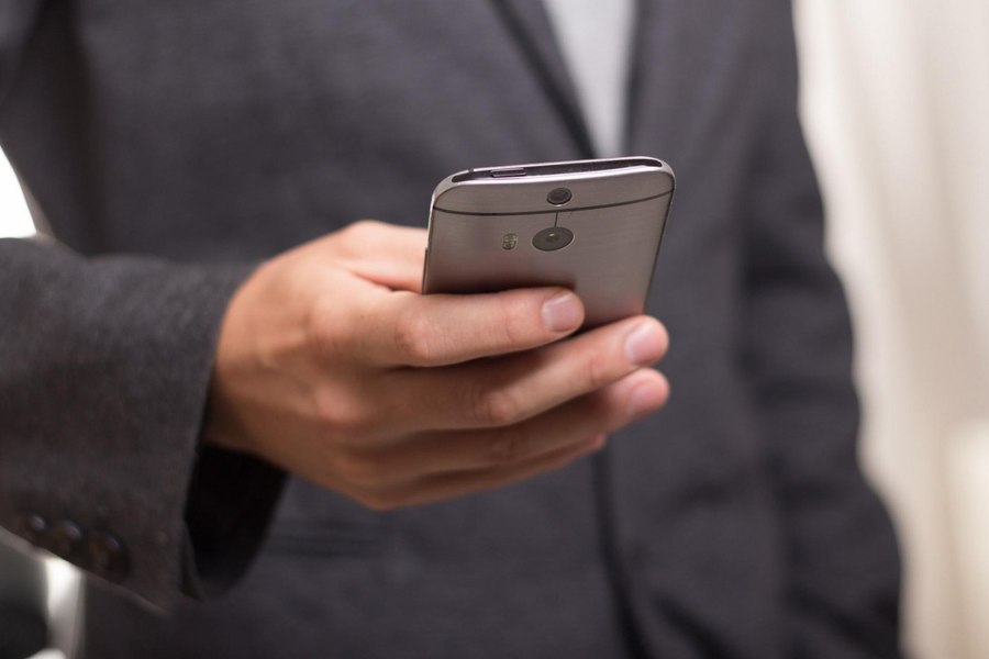 Spionaj în inima UE. Un software de supraveghere a fost găsit pe telefoanele oficialilor din Parlamentul European