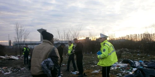 RETIM a făcut curăţenie după cei care au locuit în colibe